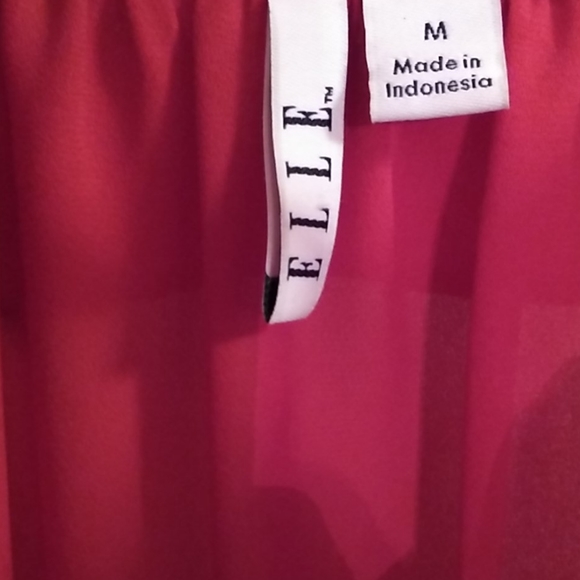 Elle Christmas Red Top - Picture 2 of 3